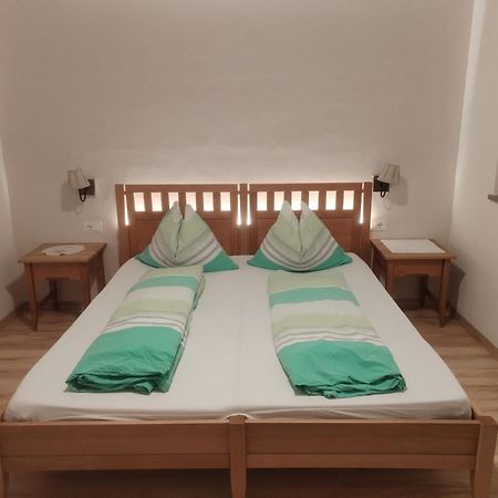 Greiterhof Partschins Panzió Kültér fotó
